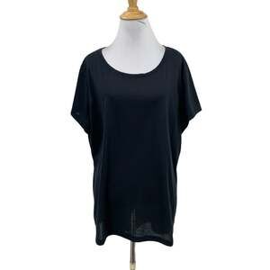 Under Armour Top Womens XL Extra Large Black Whisperlight HeatGear Cutout *READ